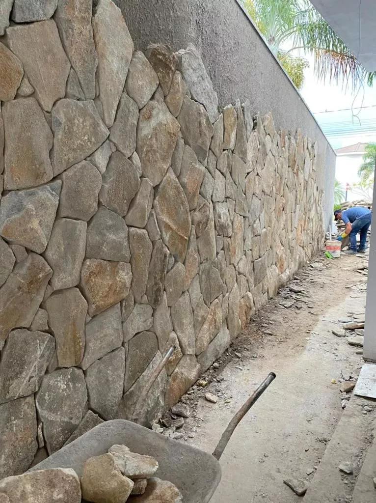 Pedra Natural Moledo Face Serrada - Revestimento - Image 2